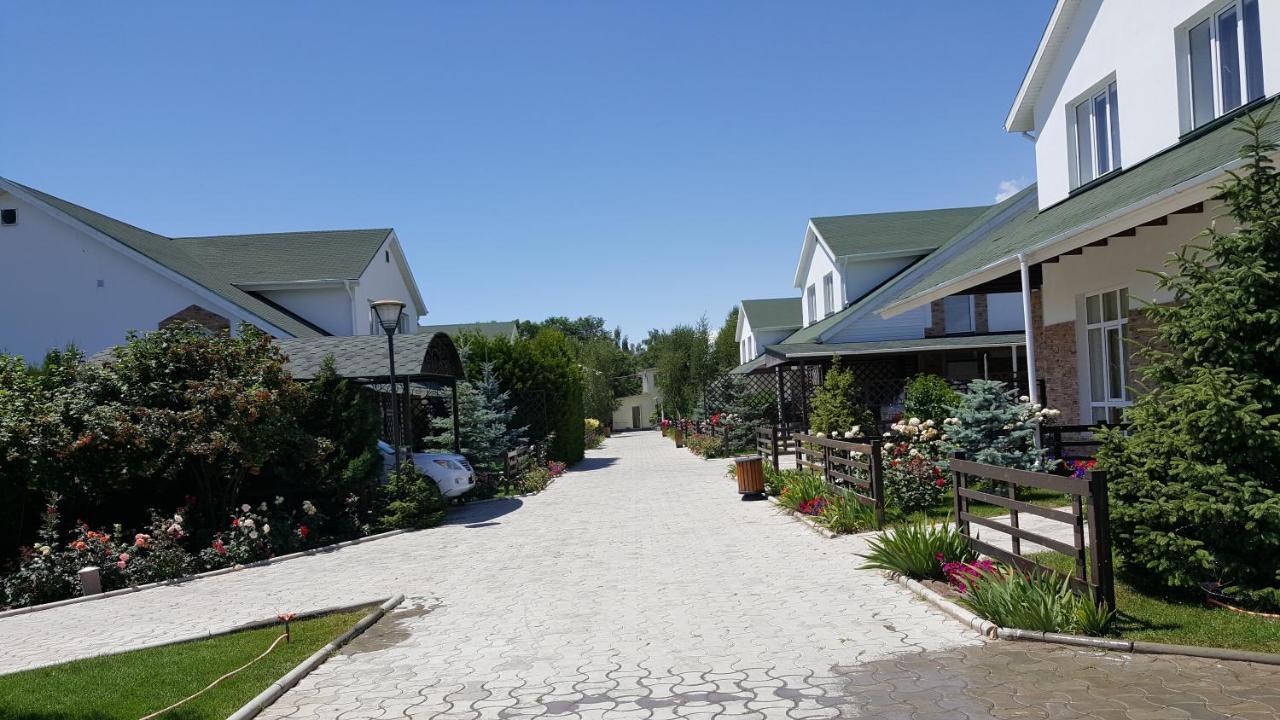 Kapriz Resort Bosteri Eksteriør bilde